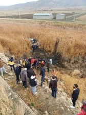 Van&rsquo;da ara&ccedil; bataklığa u&ccedil;tu: 5 yaralı