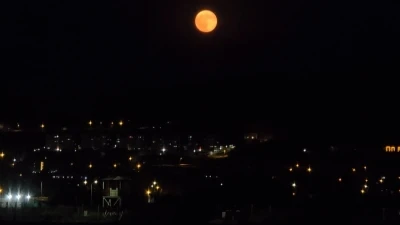 Van&rsquo;da dolunay b&uuml;y&uuml;ledi