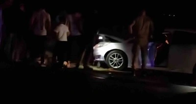 Van’da otomobil sürüye çarptı: 8 koyun telef oldu