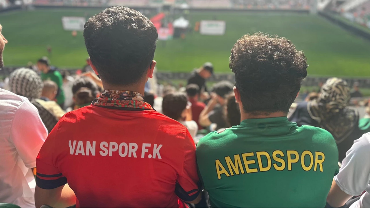 Vanspor'dan Amedspor'a Büyük Jest! Taraftarlar Sevinçten Havalara Uçacak!