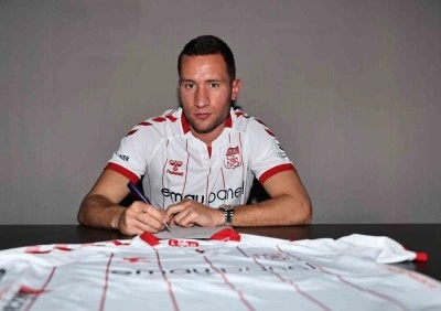 Veljko Simic resmen Sivasspor’da