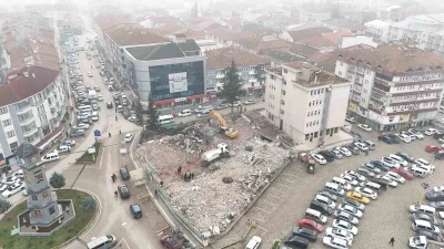 Otopark ve meydan projesi i&ccedil;in &ccedil;alışmalar başladı