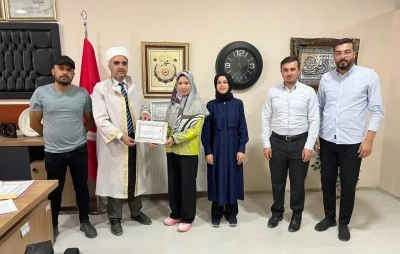 Vietnamlı kadın Müslüman oldu