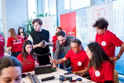 Vodafone Vakfı ve "Hayat Tamircisi" Hasan Kızıl’dan engelli hayvanlara özel proje