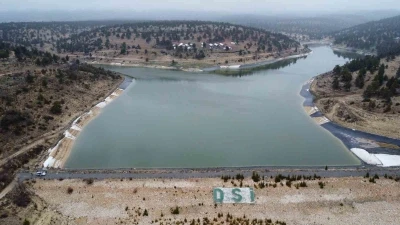 Yağışlarla dolan g&ouml;let, binlerce d&ouml;n&uuml;m sulanmadan tekrar boşalacak