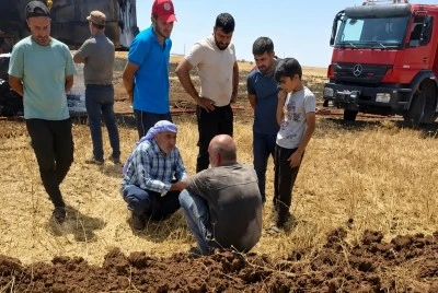 Yangında Bi&ccedil;erd&ouml;verini Kaybeden &Ccedil;ift&ccedil;iye Diyarbakırlılar El Uzattı