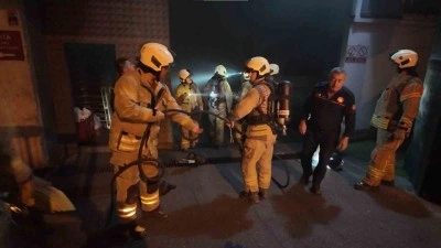 Yanık kokusu gelmesi &uuml;zerine yapılan ihbar, muhtemel bir faciayı &ouml;nledi