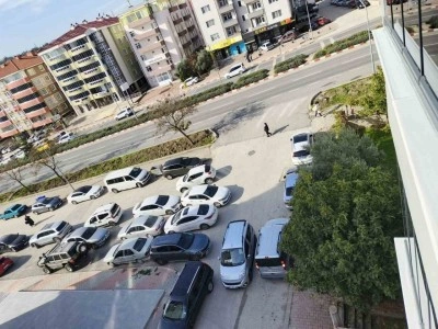Yemin t&ouml;reni &ouml;ncesi Bilecik&rsquo;te park karmaşası