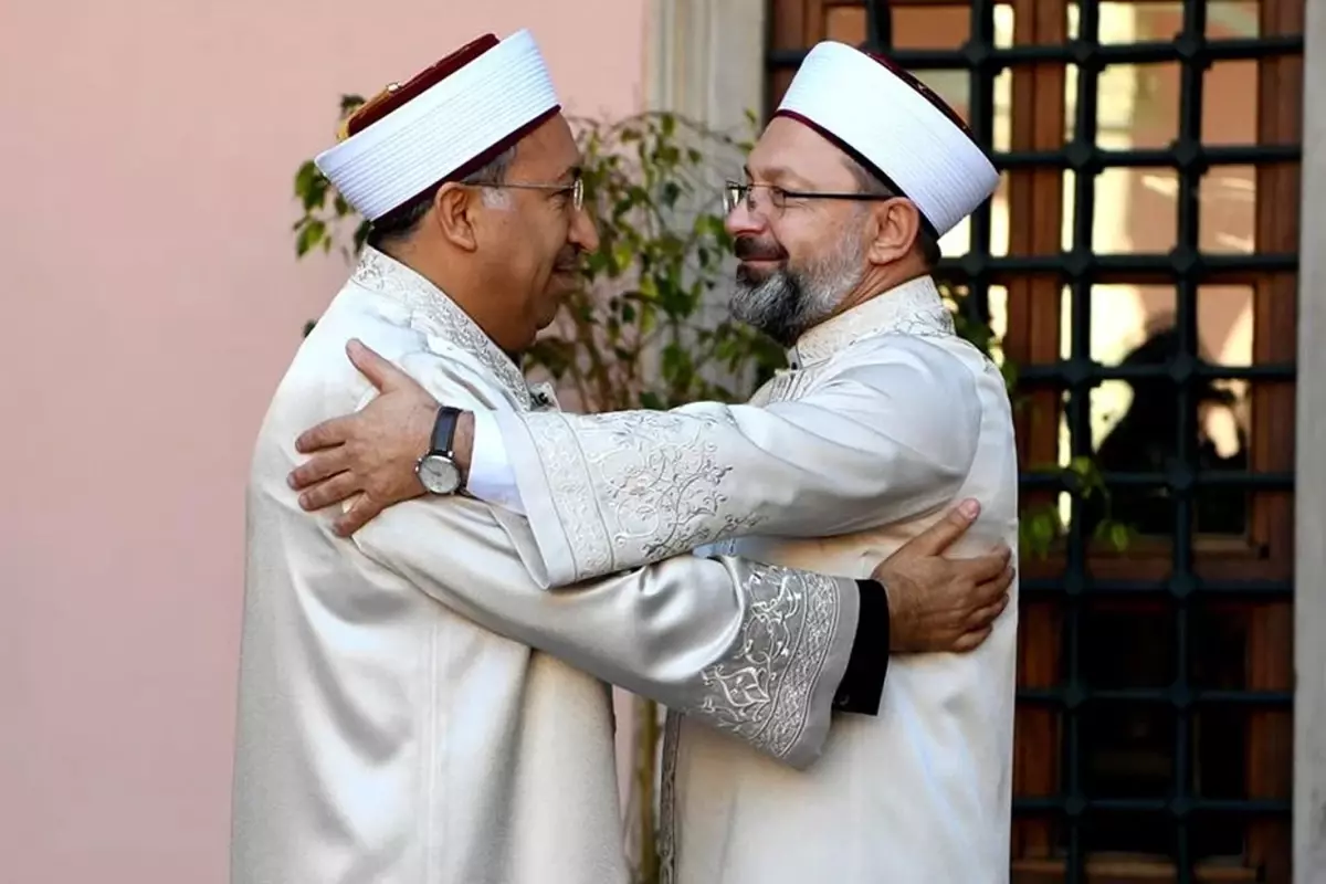 Yeni Diyanet İşleri Başkanı'nın ilk icraatları! Yerliye döndü