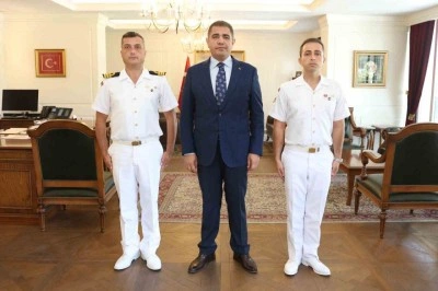 Yeni komutan Vali Aslan ile buluştu