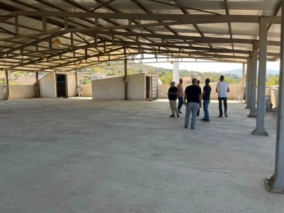 Çok amaçlı binada tadilat çalışması