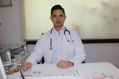 Yetişkinler gibi rahat terleyemeyen çocuklar sıcaktan daha çok etkileniyor