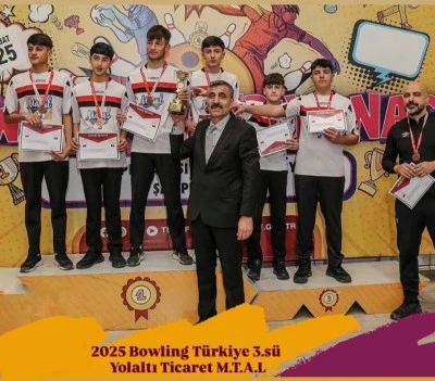 Yolaltı Ticaret MTAL Bowling Takımı, Türkiye Finallerinde 3. Oldu