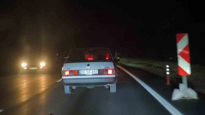 Yolcu ayağını araçtan çıkardı cezayı sürücü yedi