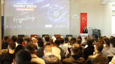 "Y&uuml;ksek&ouml;ğretimde Yapay Zeka Entegrasyonu Zirvesi" yoğun katılımla ger&ccedil;ekleştirildi