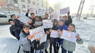 Y&uuml;ksekova&rsquo;da 30 Bin &Ouml;ğrenci Karne Sevinci Yaşadı