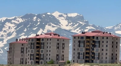 Heybetli Cilo Dağı 12 ay boyunca kar yığınlarını barındırıyor