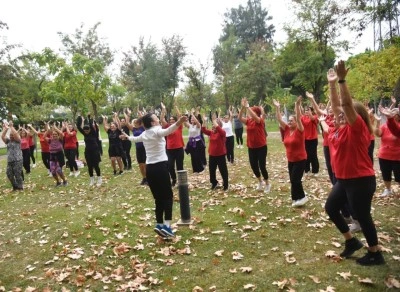 Yunusemreli kadınlardan açık havada spor etkinliği