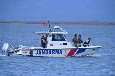 Y&uuml;zmek i&ccedil;in g&ouml;le girdi sahil g&uuml;venlik engel oldu