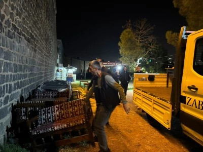 Zabıta Ekipleri, Sur Diplerinde İşgal Edilen Alanı Mühürledi