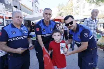 Zabıtadan &ccedil;ocuklara g&uuml;venli okul yolu uyarısı