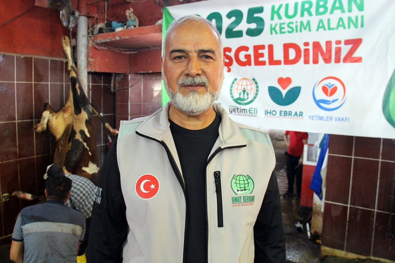 Yardım kuruluşları Diyarbakır'da kurban kesimine başladı
