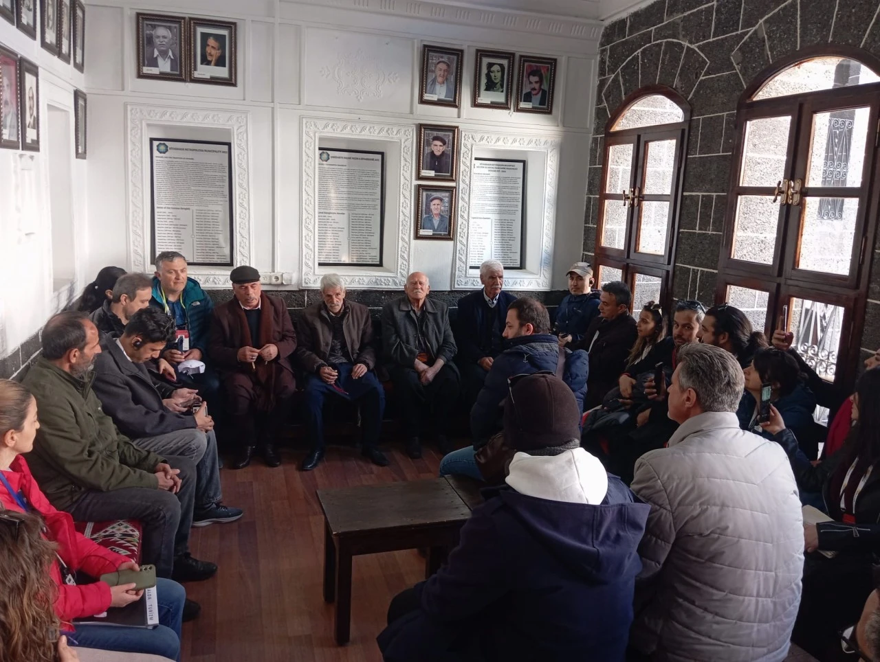 Turist rehberleri Diyarbakır&rsquo;ın tarihi ve k&uuml;lt&uuml;rel mirasını yerinde tanıdı