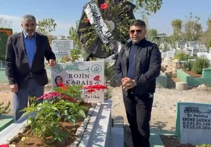 Erzurumlu İş İnsanından Acılı Aileye Destek: Rojin Kabaiş’in Mezarını Ziyaret Etti