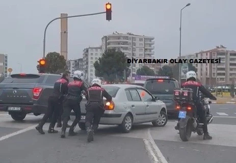 Diyarbakır'da Yunus Polislerinden Örnek Davranış
