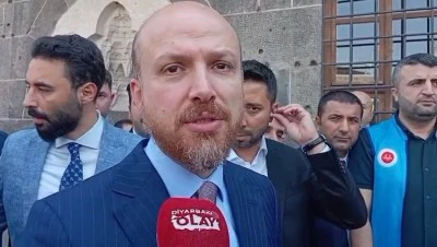 Bilal Erdoğan Diyarbakır&rsquo;da: Okul ziyaretlerinin ardından Ulu Cami&rsquo;de namaz kıldı