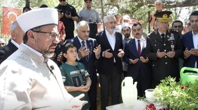 Dicle&rsquo;de 15 Temmuz Şehitleri Dualarla Anıldı