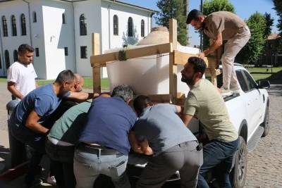 Dicle'de Evde Bulunan 3 Metrelik Dev Pitos Müzeye Taşındı