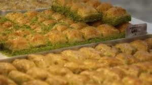 Diyarbakır&rsquo;da Bayram Tatlısına Yoğun Talep: İmalathanelerde &Uuml;&ccedil; Vardiya Mesaisi