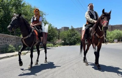 Diyarbakır'da Buzcu Baba 46 Yıldır Sıcaklara Meydan Okuyor
