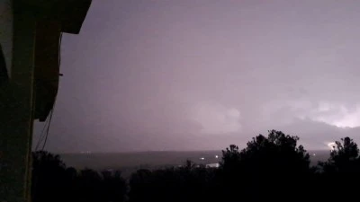 Diyarbakır’da Gece Gökyüzü Şimşeklerle Aydınlandı