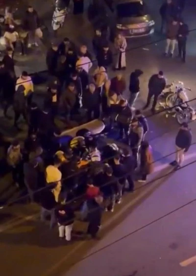 Diyarbakır’da Motosiklet Kazası: Sürücü Acı İçinde Bağırdı