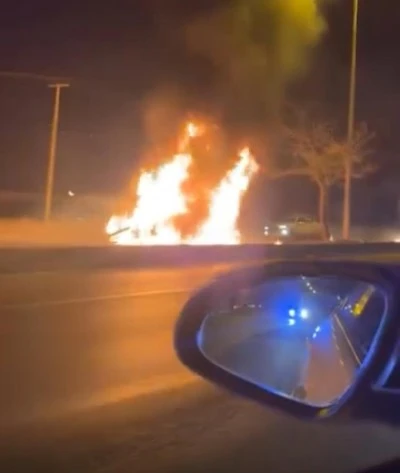 Diyarbakır’da Seyir Halindeki Otomobil Alev Aldı: Sürücü Yaralandı