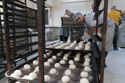 Diyarbakır’daki bu okul fabrika gibi çalışıyor