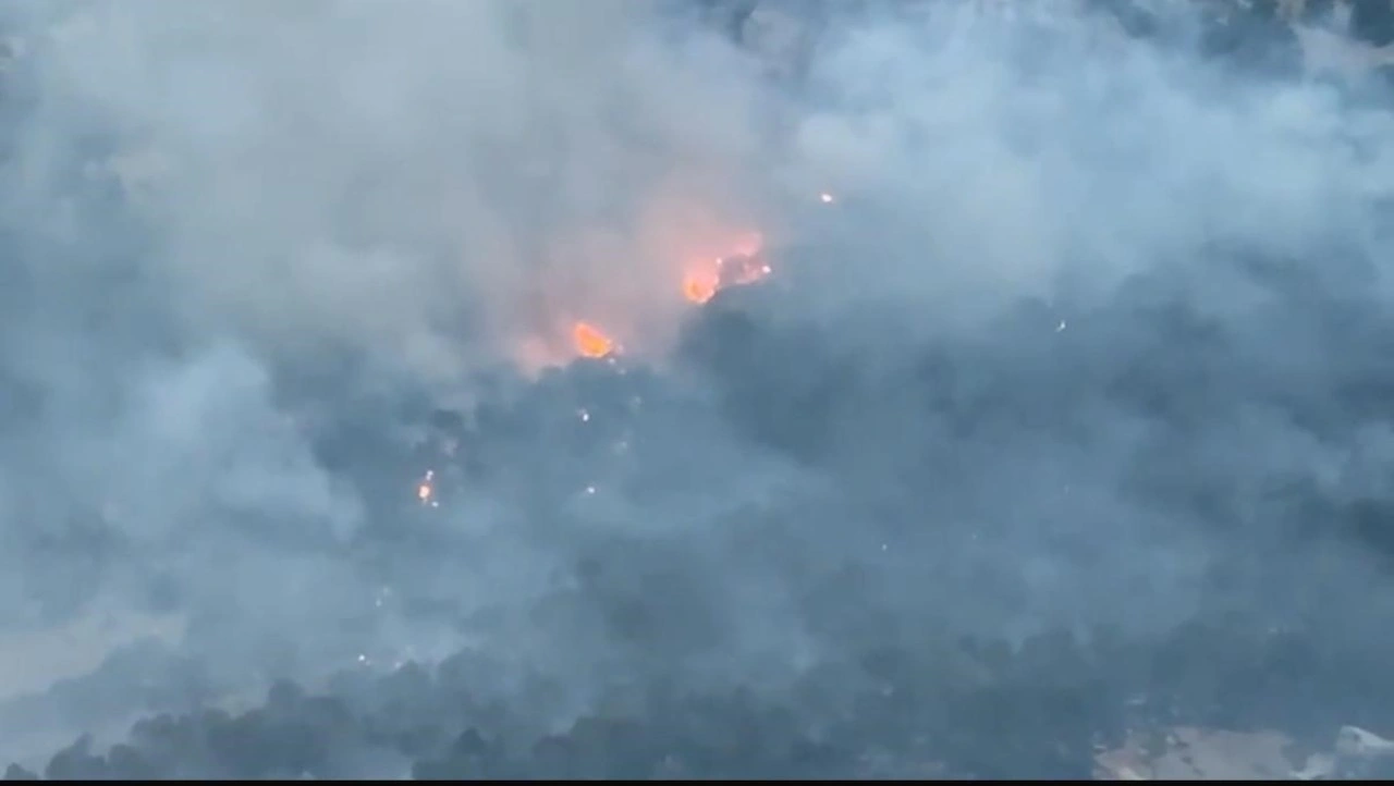 Diyarbakır’daki yangın 10 saat sonra söndürüldü