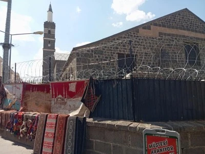 Diyarbakır Ulu Cami&rsquo;de hırsızlığa karşı &ouml;nlem