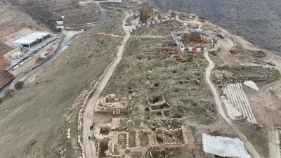 Diyarbakır Zerzevan Kalesi'nde Tarihi Restorasyon &Ccedil;alışmaları S&uuml;r&uuml;yor