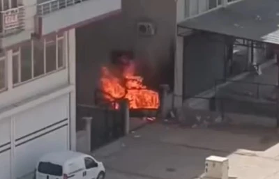 Mardin Kızıltepe’de Apartman Girişinde Yangın Paniğe Yol Açtı