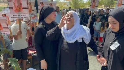 Narin’in Mezarı Başında Yürek Dağlayan Ağıt